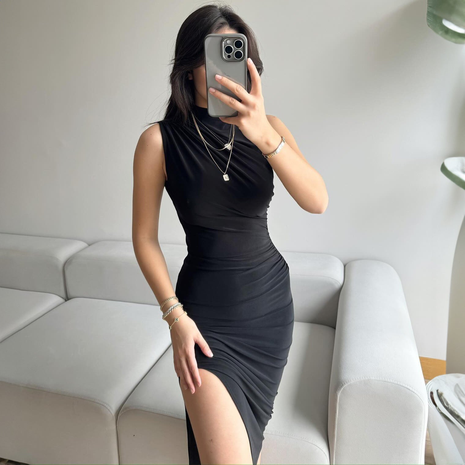 Damen Elegantes Wickelkleid mit figurbetontem Schnitt und hohem Schlitz R&B