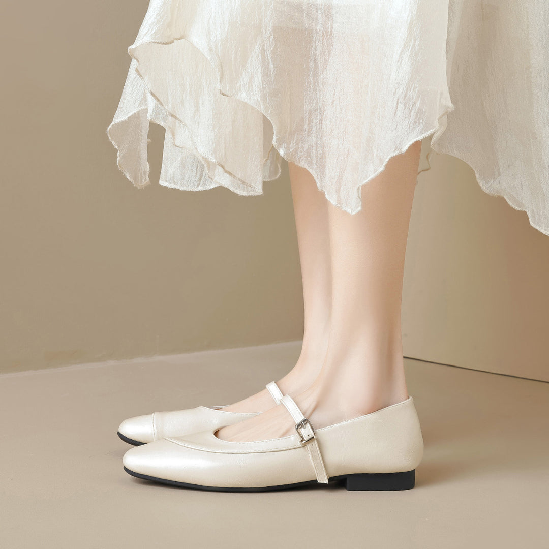 Damen elegante Ballerinas mit modischem Riemchen R&B