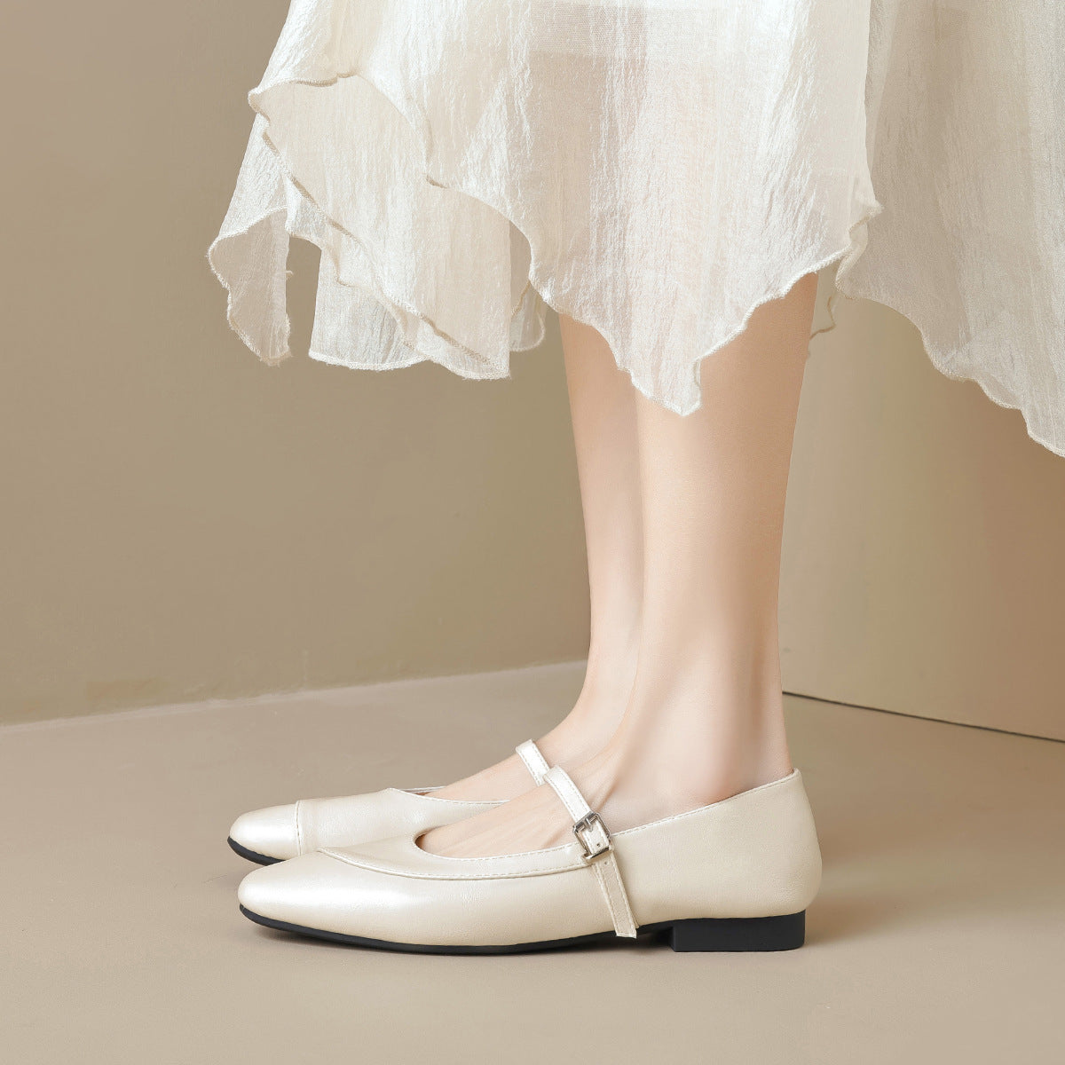 Damen elegante Ballerinas mit modischem Riemchen