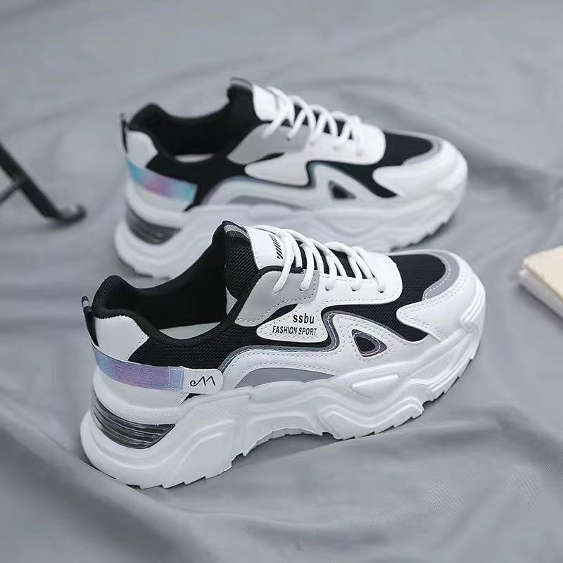 Damen Sportliche Sneakers mit dämpfendem Fußbett und reflektierenden Akzenten R&B
