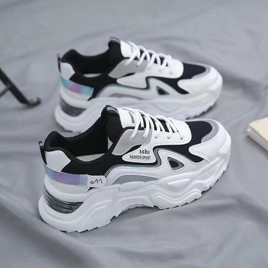 Damen Sportliche Sneakers mit dämpfendem Fußbett und reflektierenden Akzenten R&B