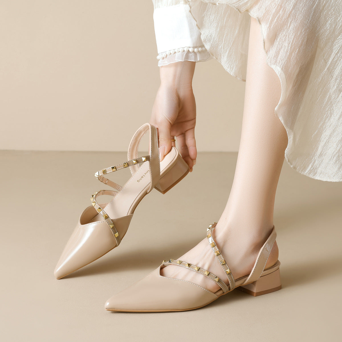 Damen elegante Slingbacks mit modischen Nieten