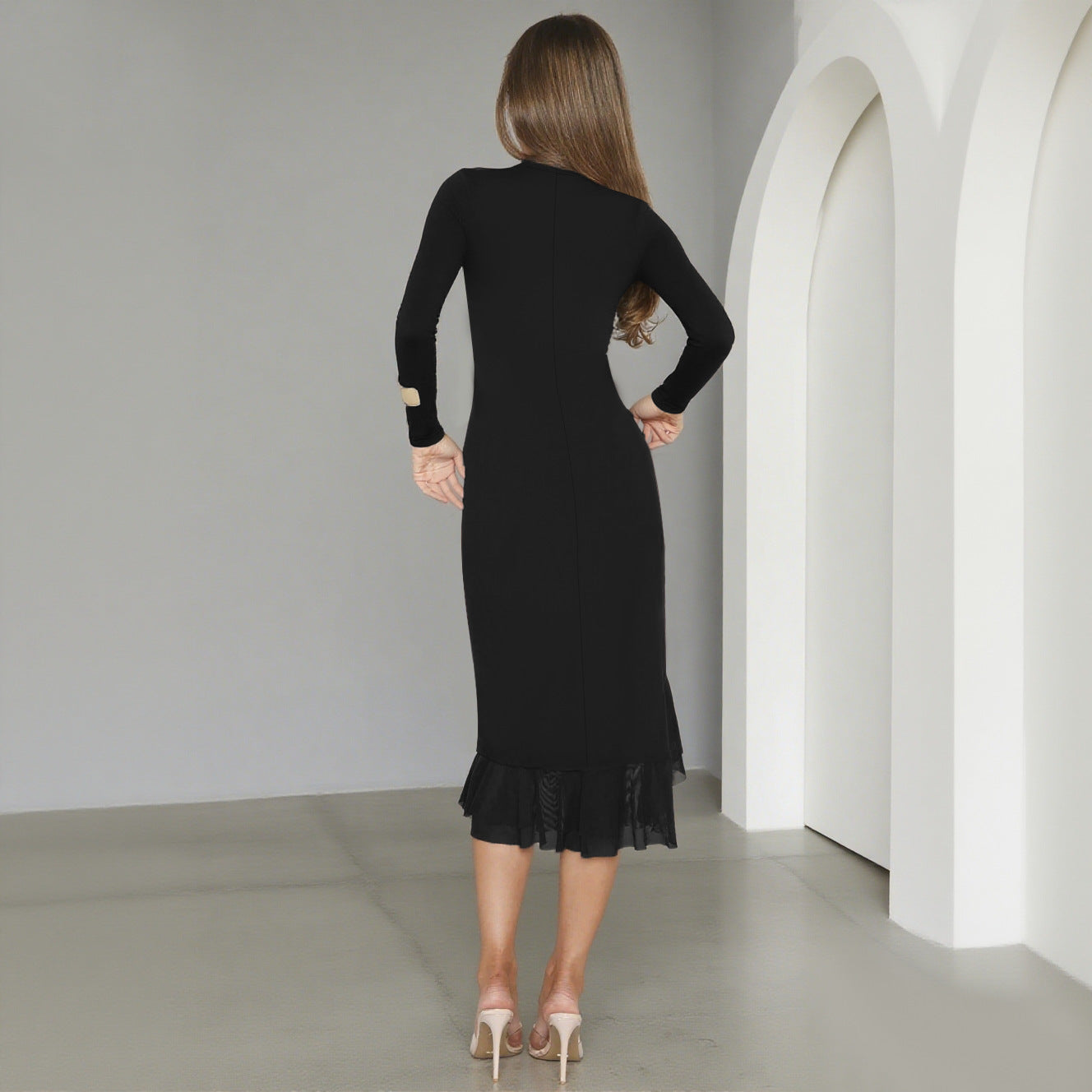 Damen charmantes Wickelkleid mit asymmetrischem Saum und Rüschendetails EB