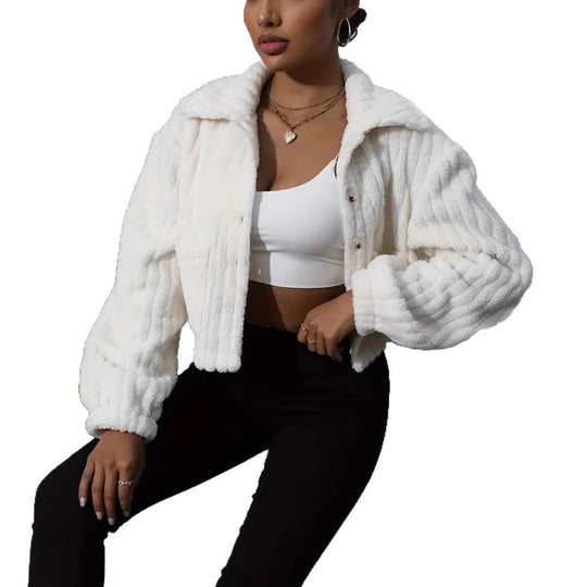 Damen Fluffy Overshirt im Couture-Stil mit Taschen R&B