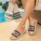 Damen Riemensandalen mit eleganter Blütenapplikation und rutschfester Sohle
