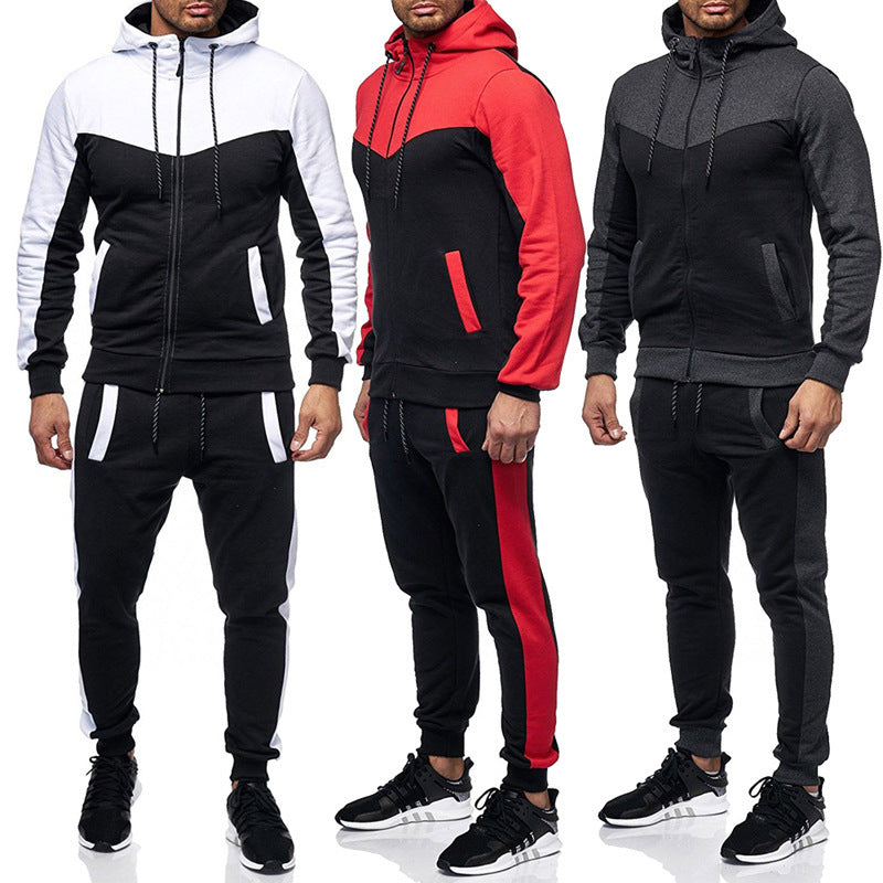 Herren Sportanzug mit Kapuze und seitlichen Taschen