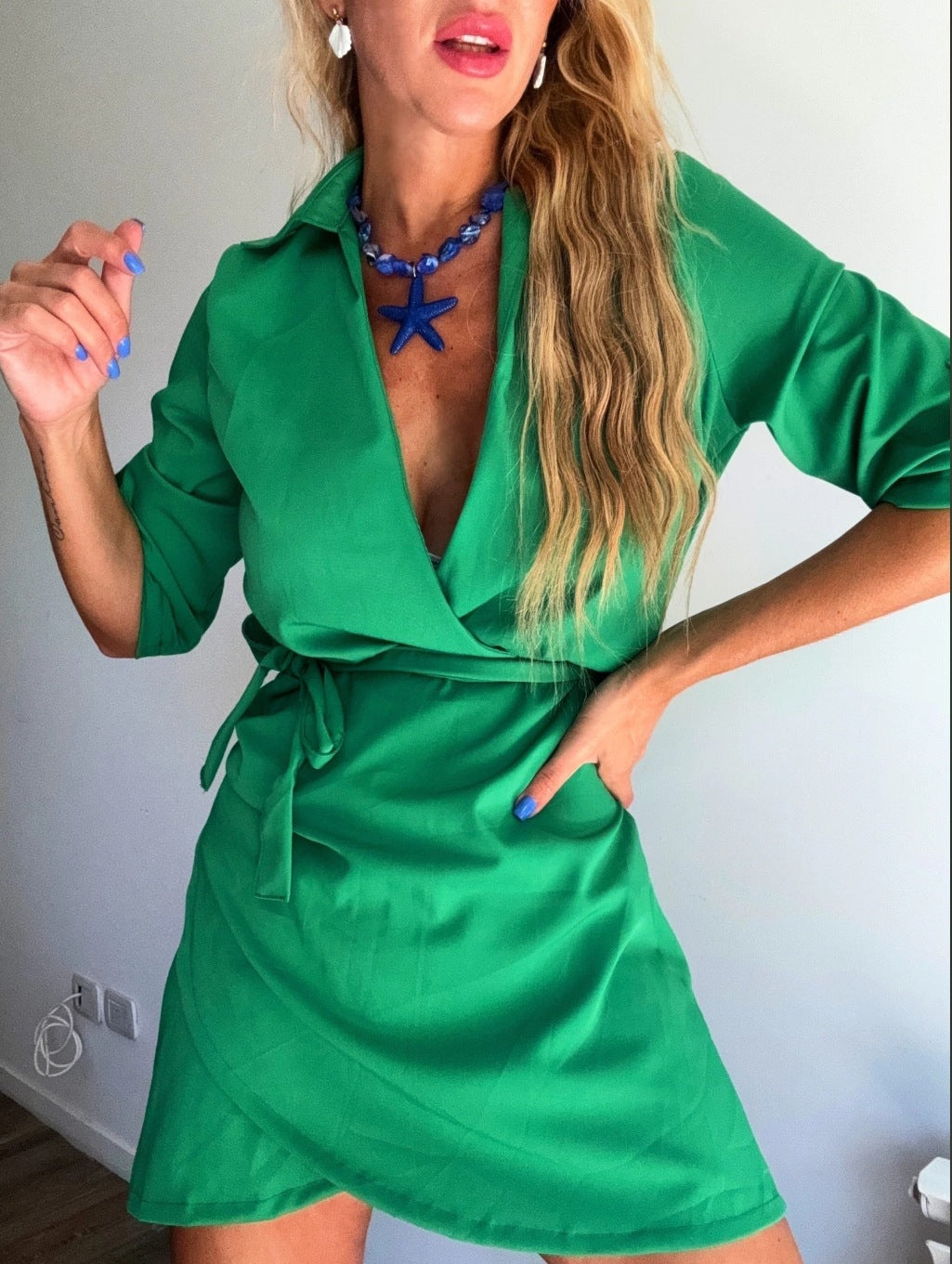 Damen Wickelkleid mit tiefem V-Ausschnitt und Taillengürtel R&B