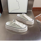Damen Plateau Sneaker mit glänzenden Akzenten und modischem Schnürdesign R&B