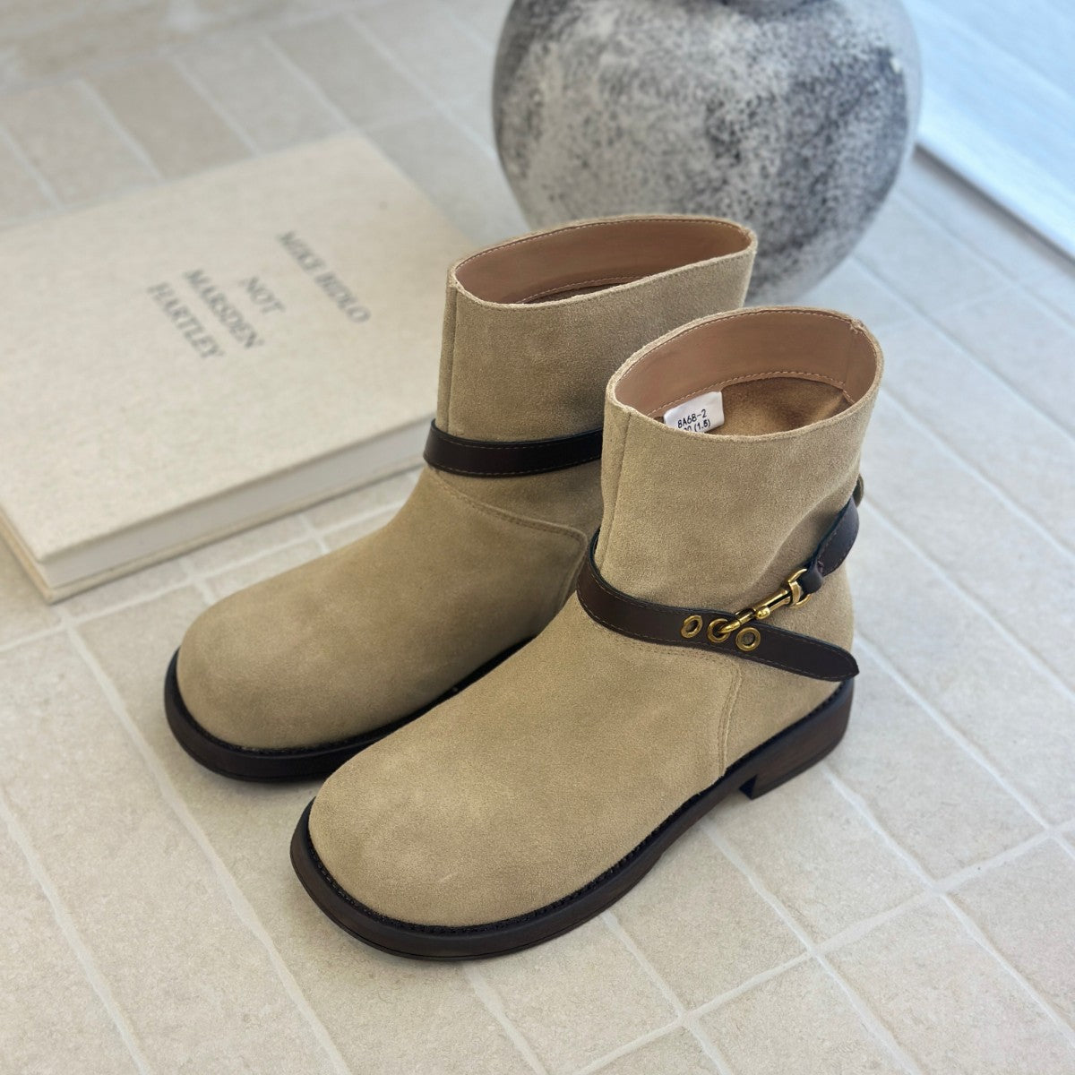 Damen elegante Chelsea Boots mit modischen Schnallen und hochwertiger Wildlederoberfläche R&B