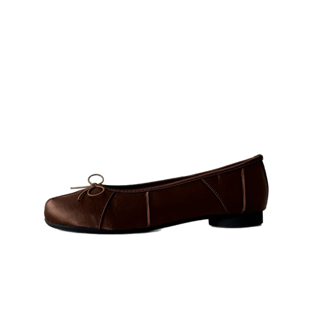 Damen Komfortable Ballerinas mit dekorativem Schnitt R&B