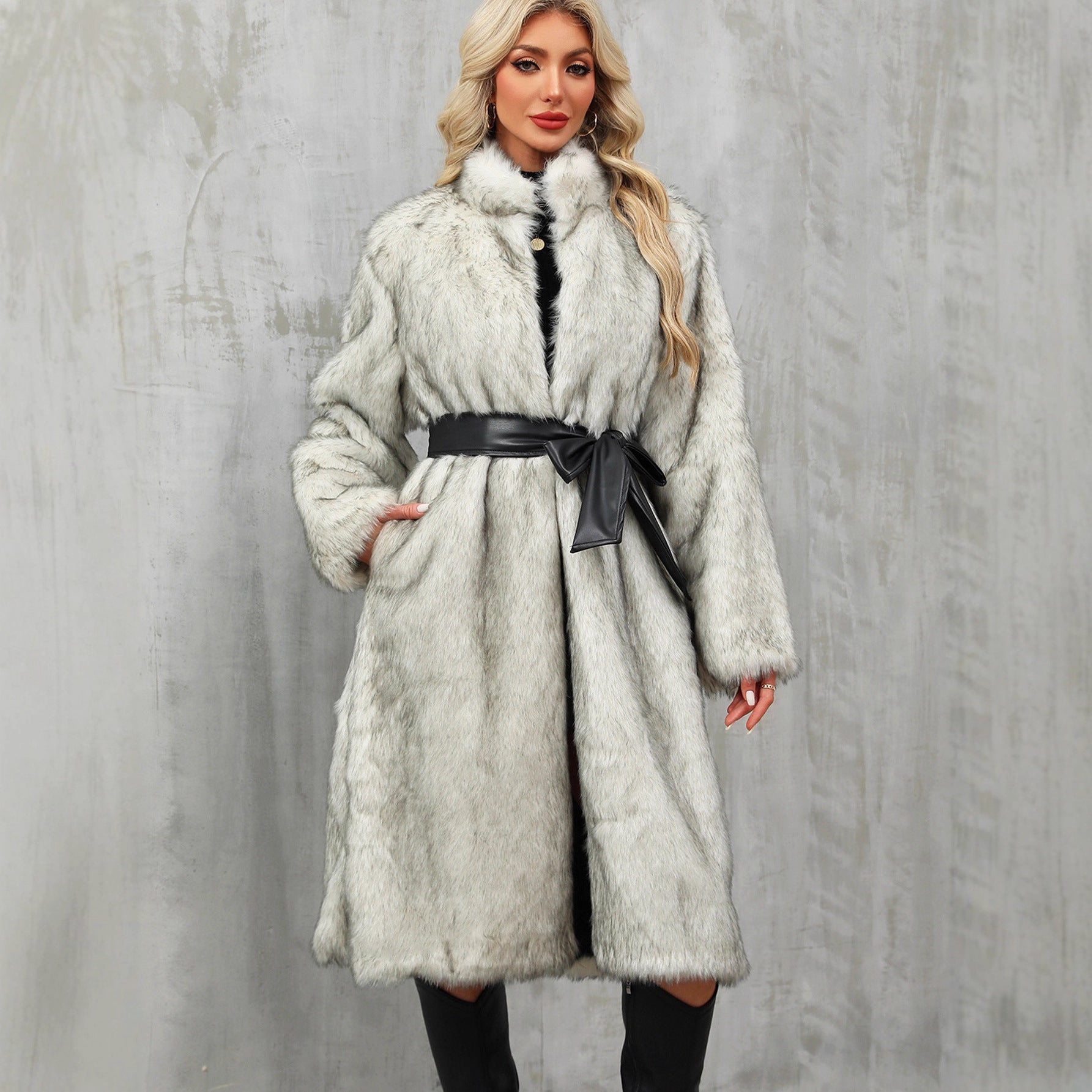 Damen Eleganter Kunstpelz-Mantel mit Taillengürtel und hochgeschlossenem Kragen R&B