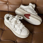 Damen modische Sneaker mit dämpfender Plateau-Sohle und stylischen Akzenten