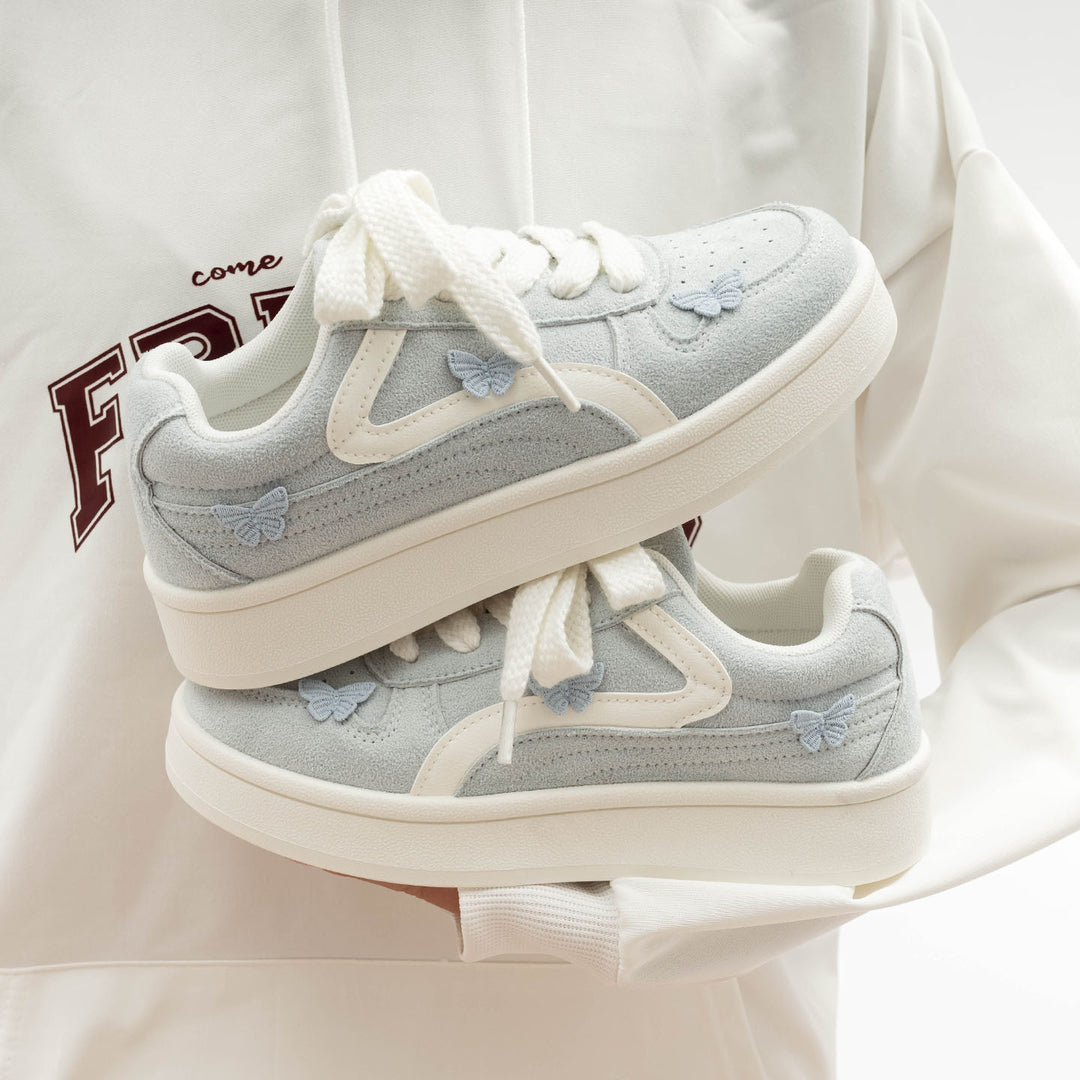 Damen Sneakers mit filigranem Schmetterlingsdesign und sportlicher Profilsohle R&B