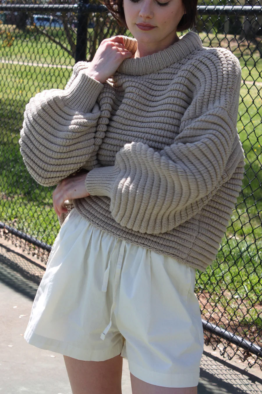 Damen lässiger Strickpullover mit Rollkragen und Rippstruktur R&B
