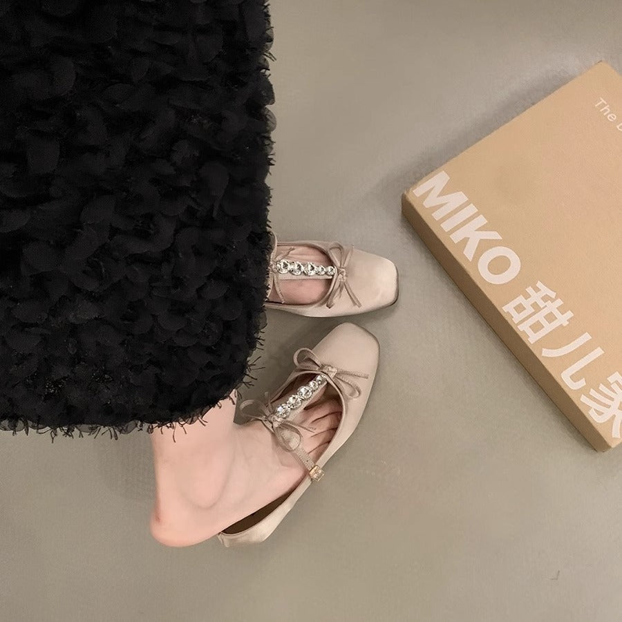 Damen elegante Ballerinas mit modischem Schleifenakzent und funkelnden Verzierungen R&B