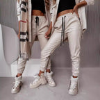 Damen Bequeme Jogginghose mit stilvollen Cut-Outs und elastischem Bund R&B