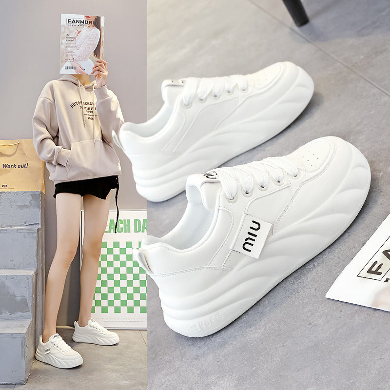 Damen Lifestyle Sneakers mit dicker, flexibler Sohle und sportlichem Design R&B
