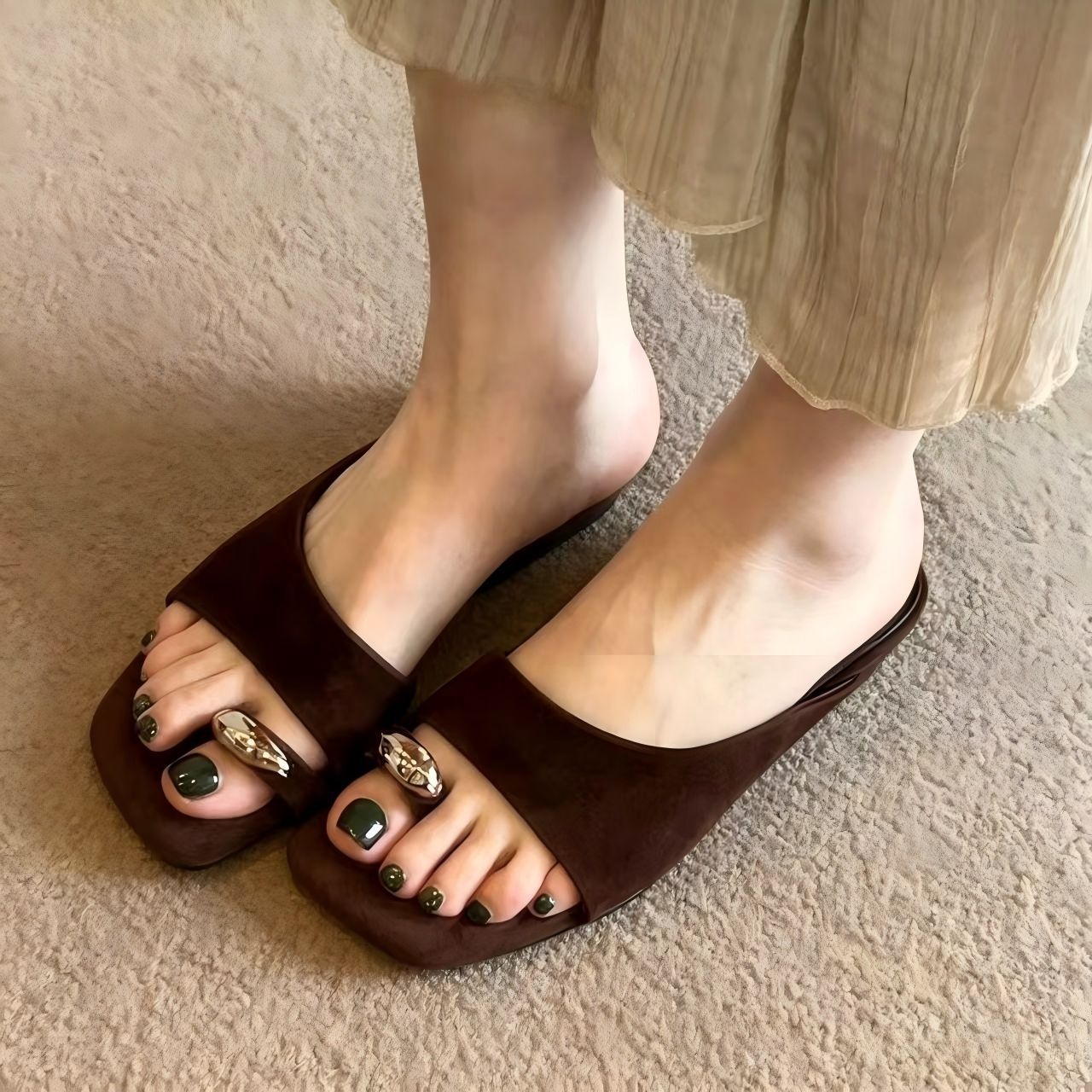 Damen Elegante Mules mit luxuriösem Schnallen-Detail