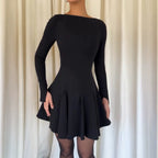 Damen Kleid mit ausgestelltem Rock und eleganten langen Ärmeln