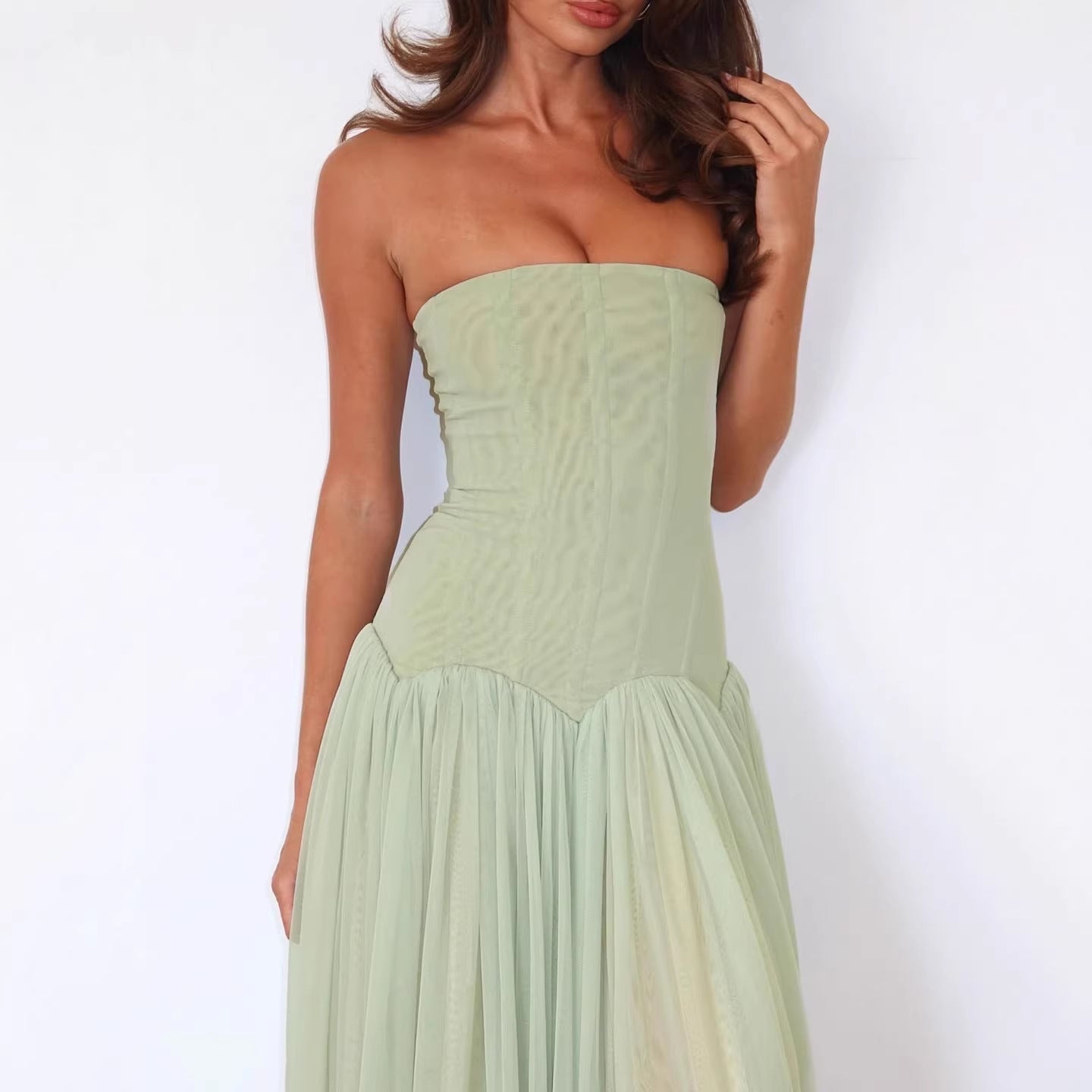 Damen Strapless Maxikleid mit elegantem Tüllrock und figurbetontem Oberteil R&B