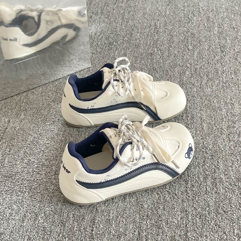 Damen Sportliche Sneakers mit individuell gestalteter Schnürung und hochwertigem Obermaterial