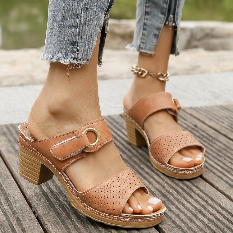 Damen modische Blockabsatz-Sandalen mit dekorativem Riemendesign R&B
