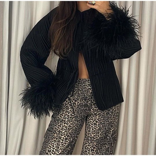 Damen trendige Steppjacke mit voluminösen Federn R&B