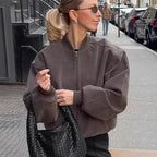 Damen Oversized Bomberjacke mit voluminösen Ärmeln und Stehkragen R&B