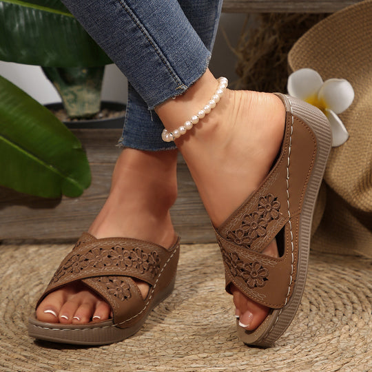 Damen Komfortable Plattformsandalen mit floralem Design R&B