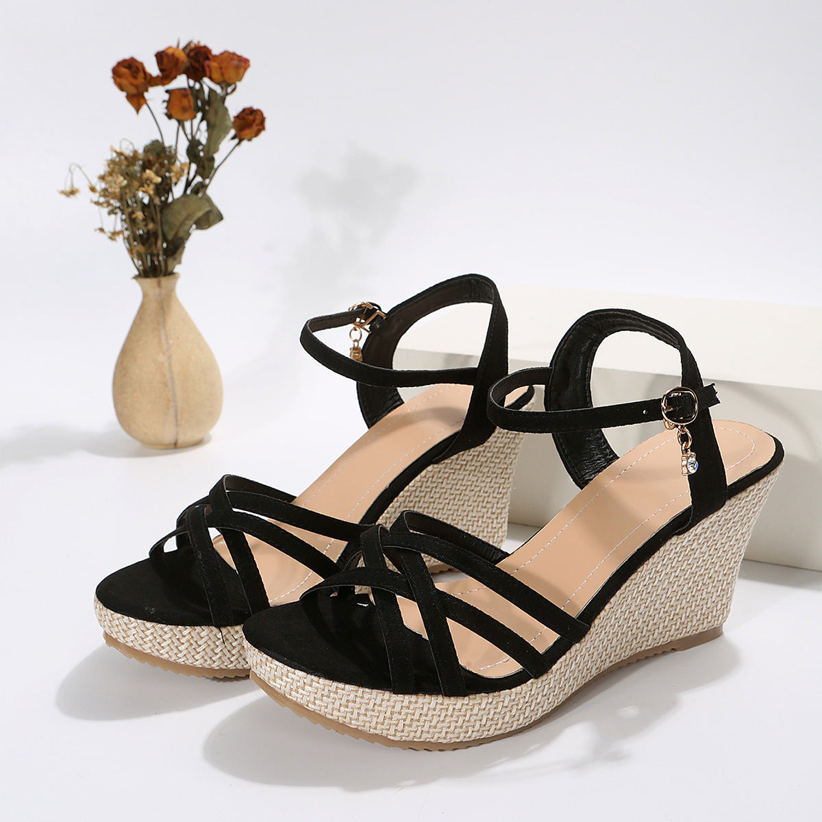 Damen Wedge-Sandaletten mit raffiniertem Riemendesign und bequemer Sohle R&B