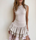 Damen Rüschen-Minikleid mit figurbetontem Oberteil und fließendem Stoff R&B