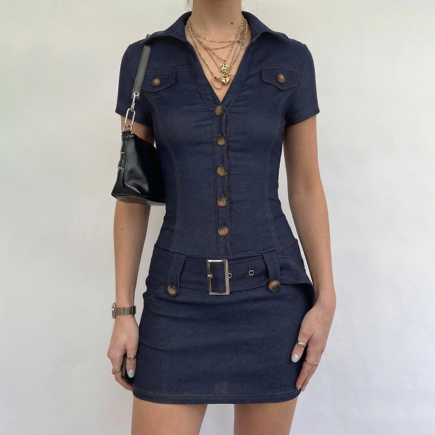 Damen Denim Kleid mit modernen Knopfdetails und taillierter Silhouette R&B