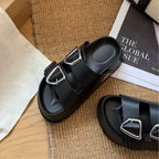 Damen modische Flip-Flops mit verstellbaren Schnallen und rutschfester Sohle