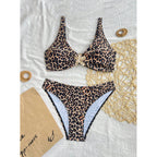 Damen Triangel-Bikini mit elegantem Schmuckdetail und modischem Animal-Print R&B
