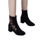 Damen Elegante Stiefeletten mit floraler Stickerei und modischem Blockabsatz