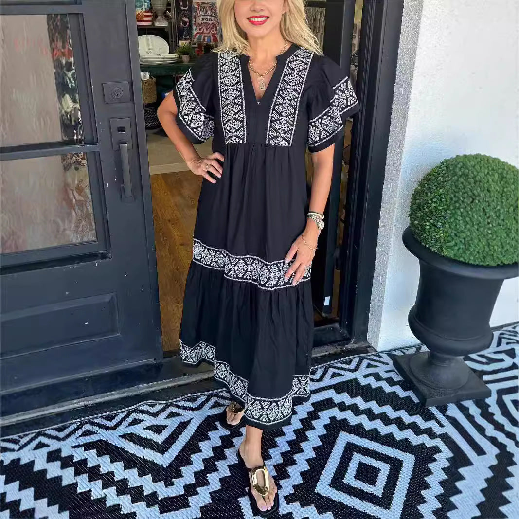 Damen Maxikleid mit eleganten Stickereien R&B