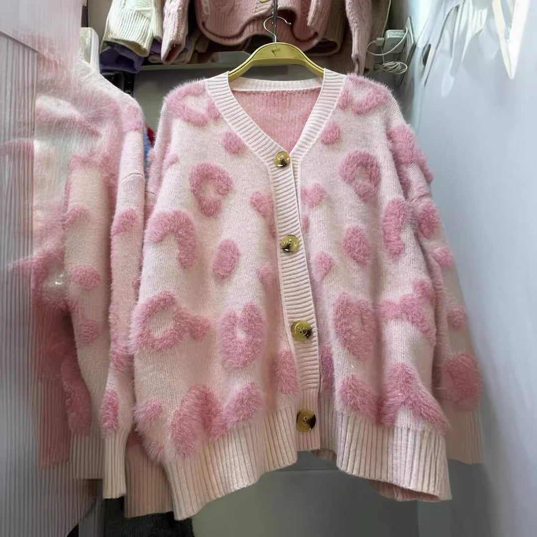 Damen Kuschelige Strickjacke mit herzförmigem Design und Knopfdetail R&B