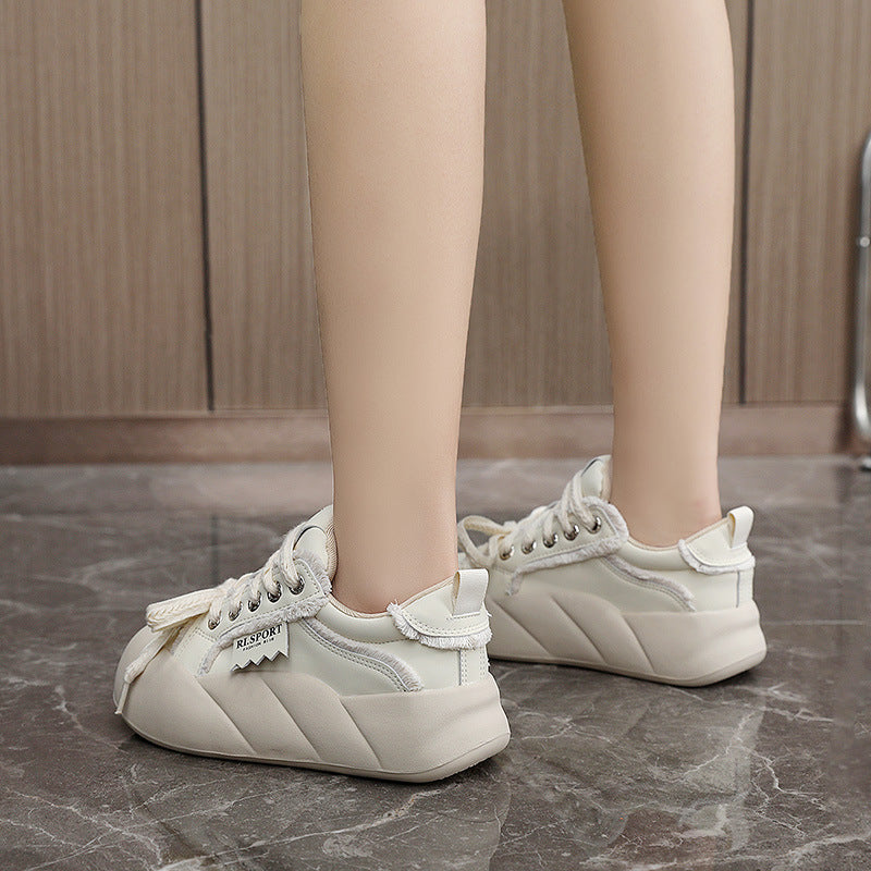 Damen modische Sneakers mit einzigartiger Bandstruktur und verstärkter Dämpfung R&B