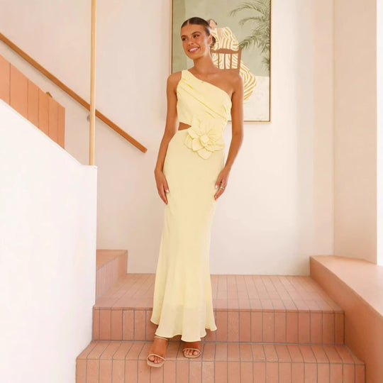 Damen Elegantes Maxikleid mit asymmetrischem Schnitt und floralem Detail R&B