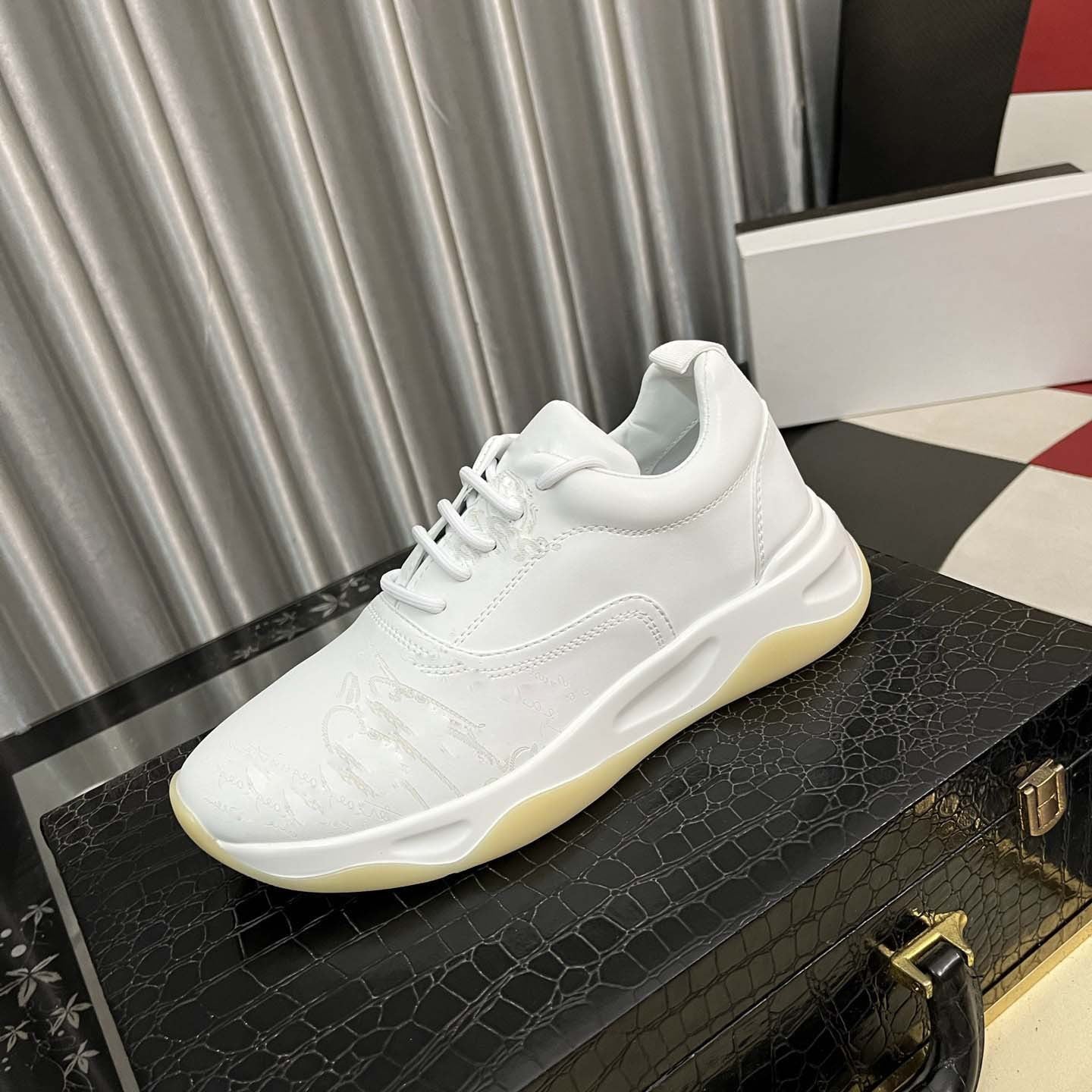Damen Ultraleichte und atmungsaktive Lifestyle Sneakers R&B