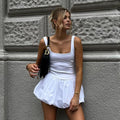 Damen Kleid mit ausgestelltem Rock und modernem Quadrat-Ausschnitt