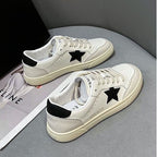 Damen Sneaker mit glitzerndem Sternenmotiv und flexiblem Sohlenprofil