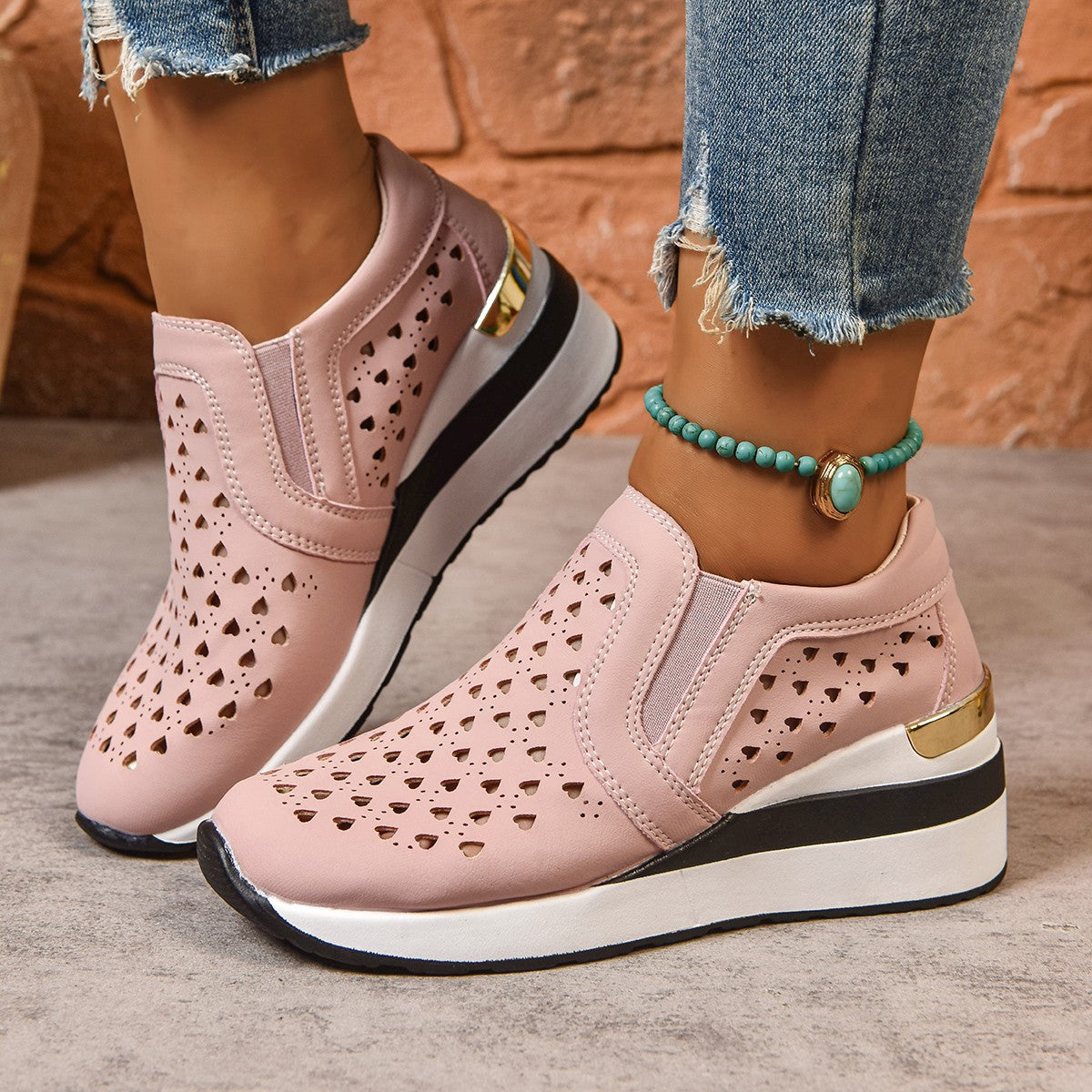 Damen Atmungsaktive Slip-On Sneakers mit hohem Komfort und dekorativem Lochdesign R&B
