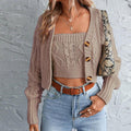 Damen Strickjacke mit strukturiertem Design und Knopfdetail R&B