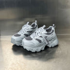 Damen Sportliche Sneakers mit extrem dämpfendem Sohlenprofil und atmungsaktiver Oberflächenstruktur R&B