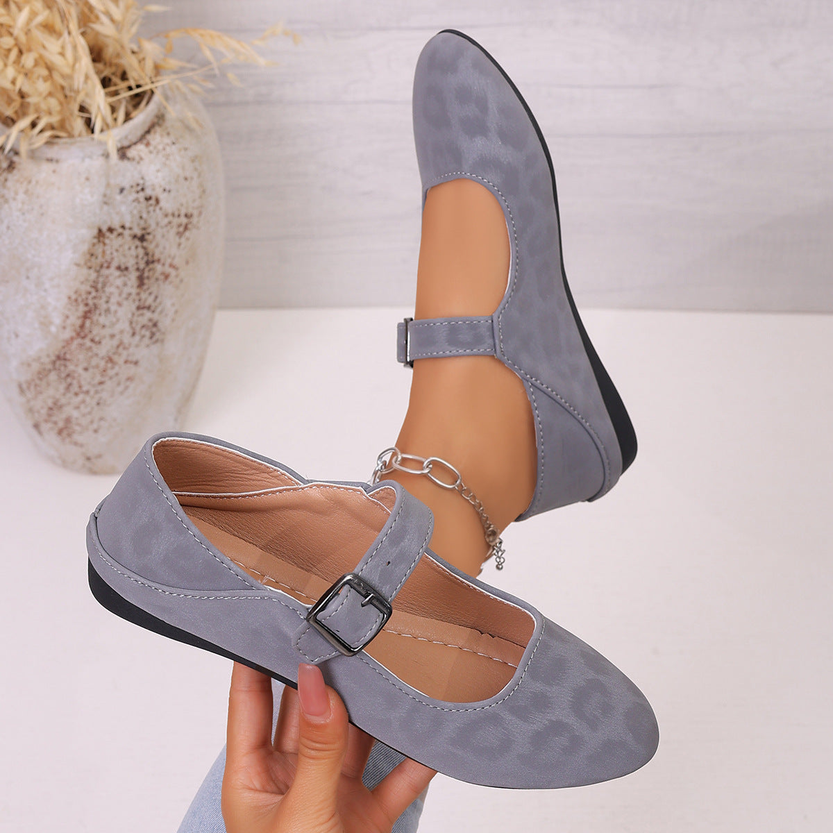 Damen Ballerinas mit verstellbarem Riemen und elegantem Design R&B