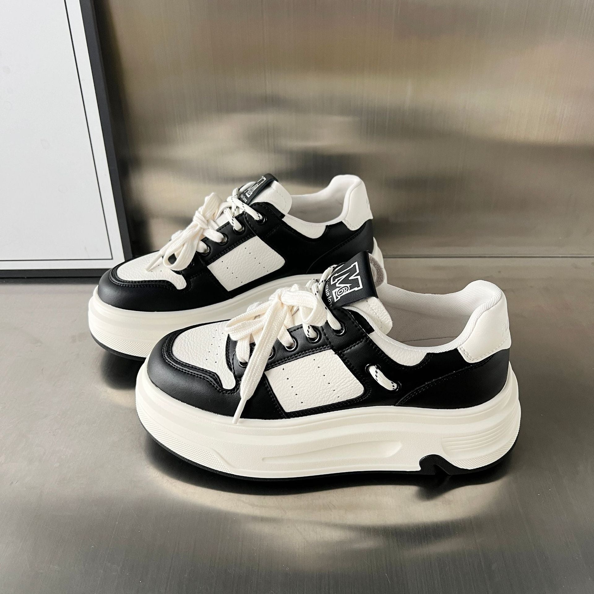 Damen Sportliche Chunky Sneakers mit atmungsaktivem Obermaterial und stabiler Sohle R&B