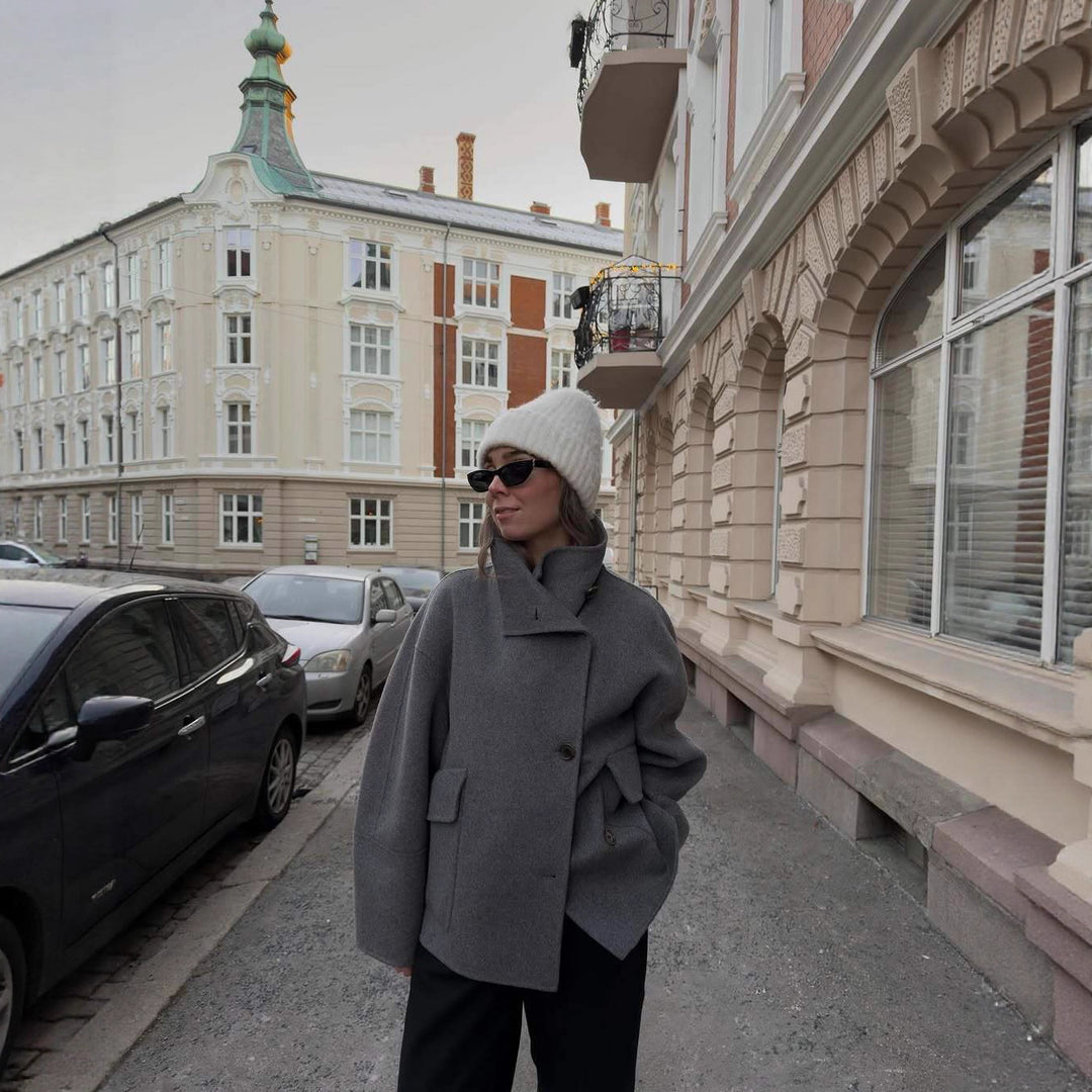Damen Oversized Winterjacke mit hohem Kragen und Knopfverschluss R&B