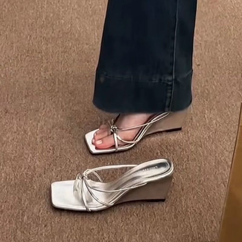 Damen elegante Wedgesandalen mit gekreuzten Riemen R&B
