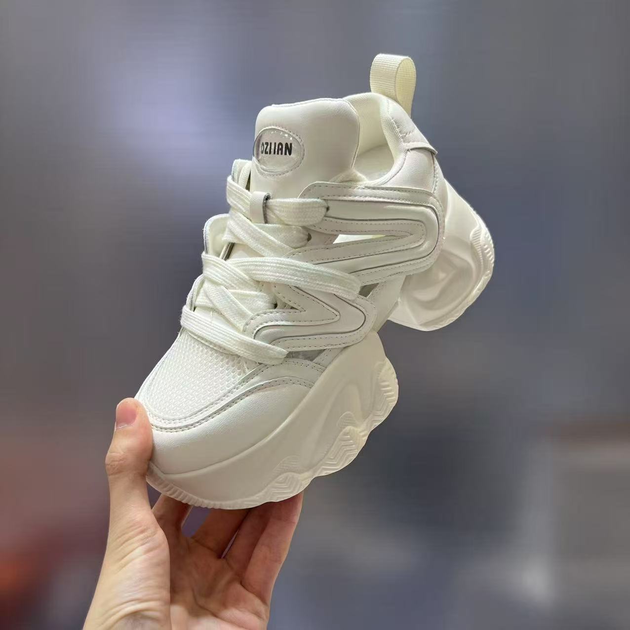 Damen Sportliche Chunky Sneakers mit atmungsaktiver Mesh-Oberfläche und innovativem Dämpfungssystem R&B
